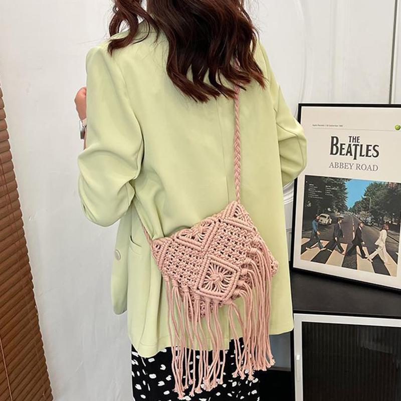 Yogodlns Bohemian Tassel Straw Bag Women Fashion Weave Handmade Crossbod Bag Summer Kintted Beach Handbag Vacation Lady Pouch