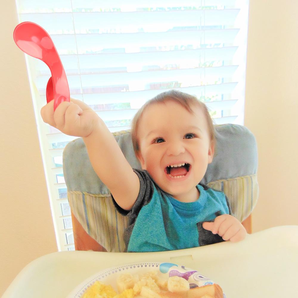 Наборы столовых приборов для кормления однотонные портативные Детские 2 шт./комплект Вилка-ложка скрученная Костюм для тренировки младенцев