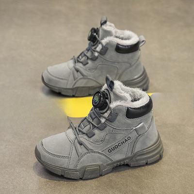 Детские зимние ботинки с мягкой и толстой теплой хлопковой подошвой.