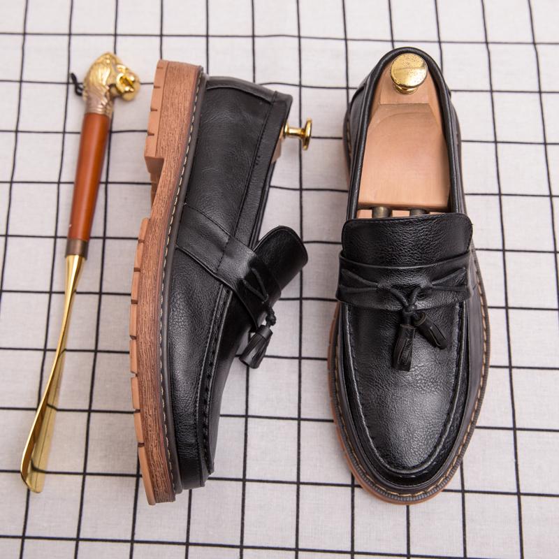 Британский стиль Модные мужские деловые мокасины Повседневная повседневная обувь на плоской подошве Мужская обувь для вождения на открытом воздухе Толстая подошва Износостойкая