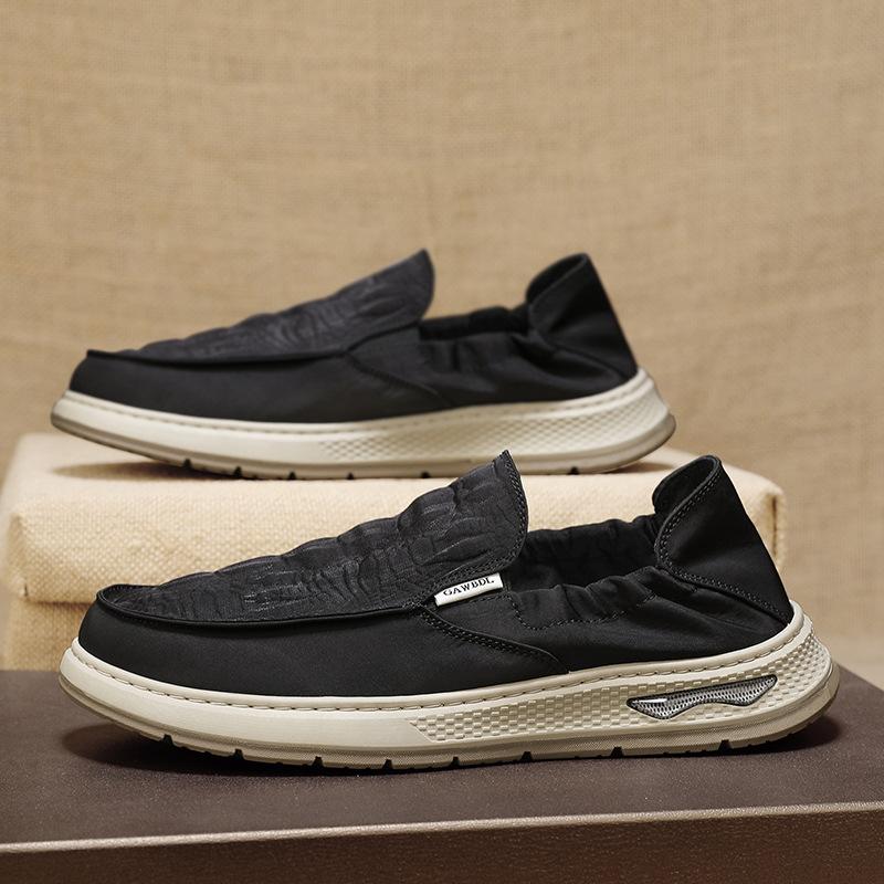 Canvas shoes new men's lazy shoes ice silk mesh men's shoes comfortable breathable socks shoes