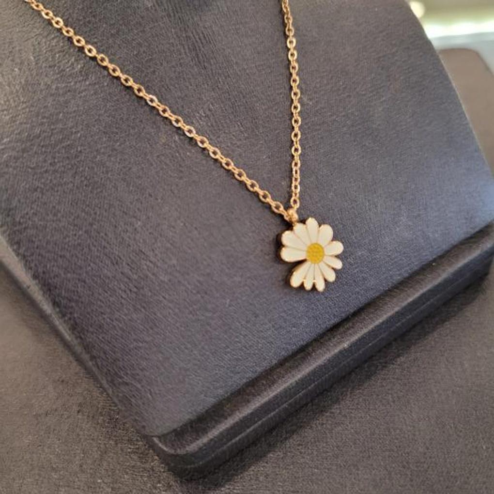 Atria Epoch Petal N Surgical Steel Necklace EWSNESC0027PKF