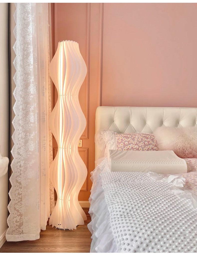 Скандинавский кремовый торшер с юбкой из травы – Стильное окружающее освещение для гостиной, спальни и рядом с диваном