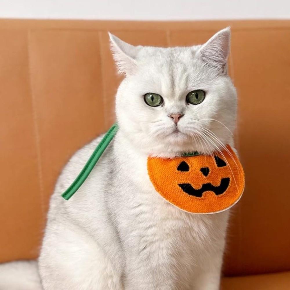 Comfortable To Wear Pumpkin Dog Scarf Adjustable Kitty Saliva Towel Halloween Pet Bib  Cosplay
