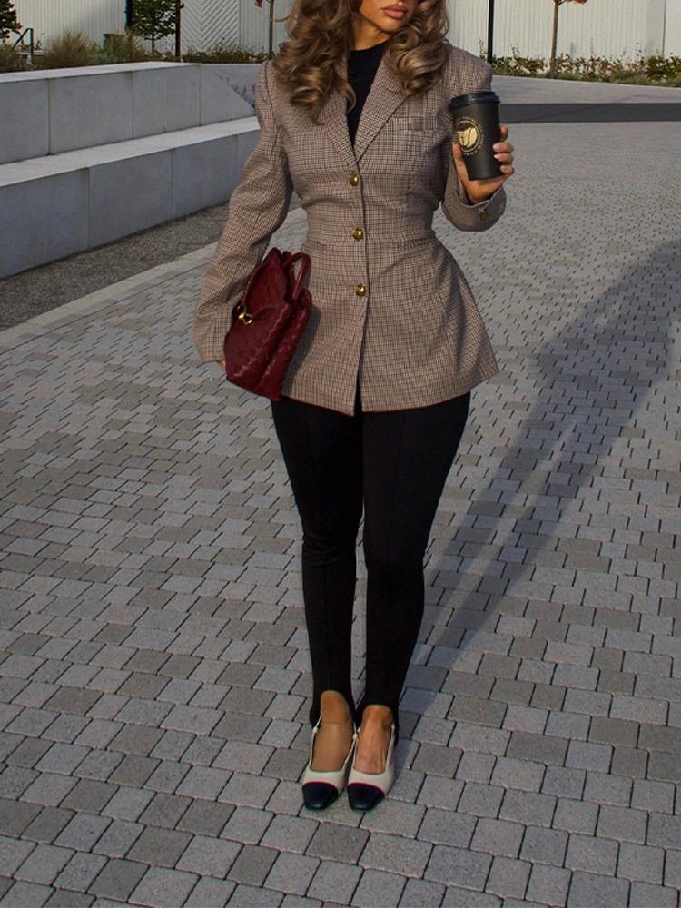 2024 года Евро-американский клетчатый приталенный пальто-тренч с длинными рукавами и отложным воротником для осенне-зимней моды