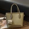 High-value Fashion Handbag Women's 2025 Autumn New Retro Simple Bucket Bag Niche Messenger Shoulder Bag