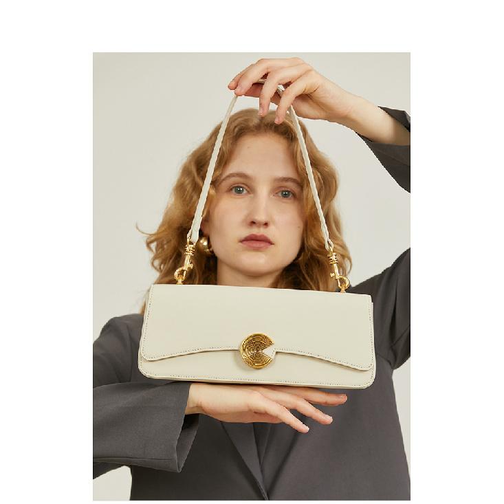 Women's large underarm bag, summer 2024 new niche design, versatile crossbody bag, cute shoulder handbag, baguette bag