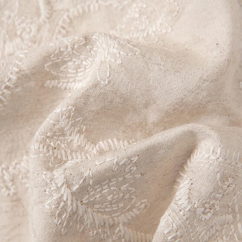 Элегантный многослойный жилет из льна с кружевом