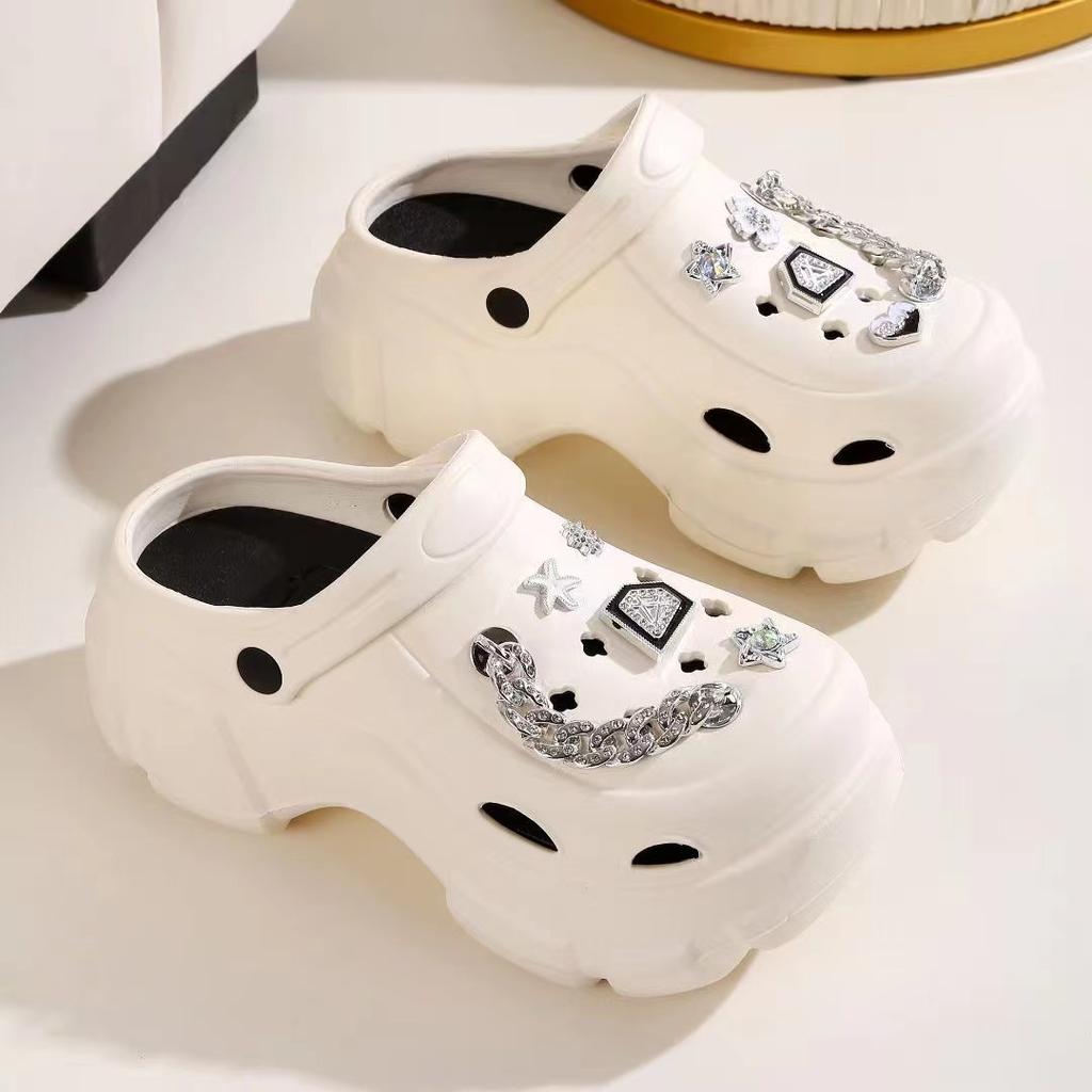 Туфли на толстой подошве с отверстиями для увеличения роста для женщин, новые модные аксессуары, модные сандалии, а также пляжные сумки и полутапочки для женщин