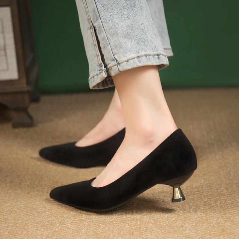 Модные женские туфли на среднем каблуке с леопардовым принтом, сексуальные замшевые босоножки с острым носком, 2024, вечерние осенние туфли-лодочки, новое платье Mujer Zapatillas