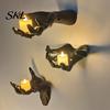 Halloween Wall Decoration Decoration, Mounted Creepy Hands, Spooky Claw Ornament, Gothic Resin Claws Prop for Haunted House Party, Dark Entryway