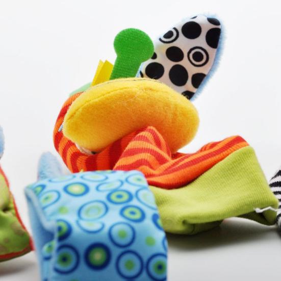 Детские погремушки, носки, игрушки на запястье, высококонтрастные детские игрушки, черно-белые детские игрушки, развивающие мозг, детские игрушки, подарки на вечеринку для новорожденных мальчиков и девочек