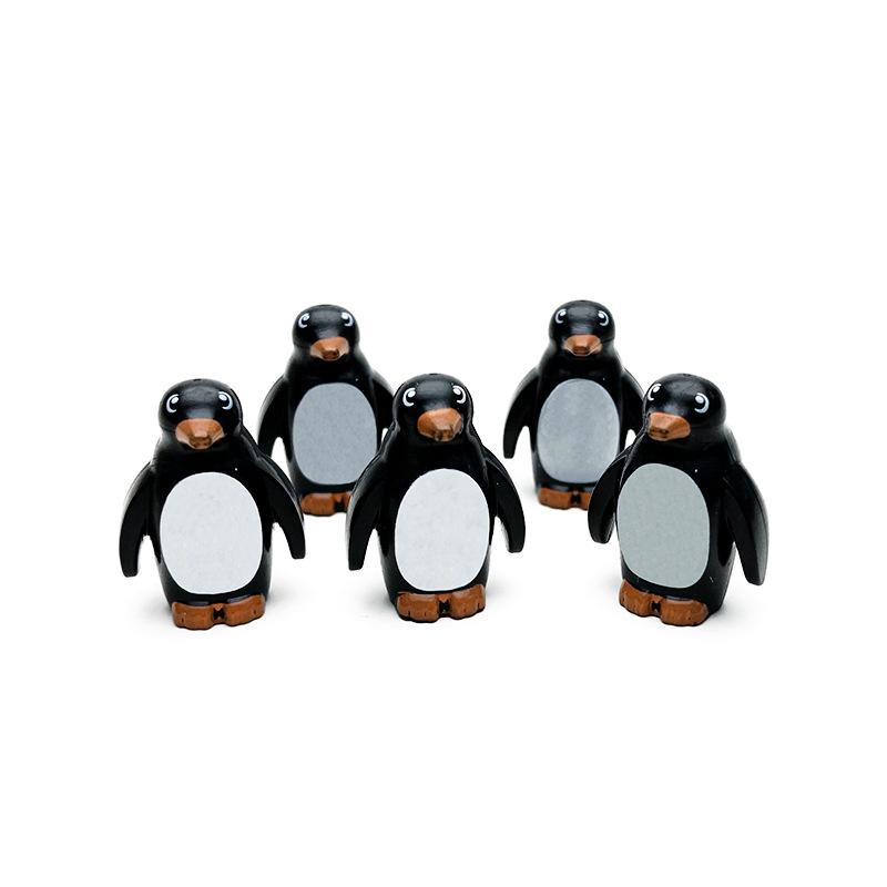 Penguin & Snow Scene Building Blocks Set