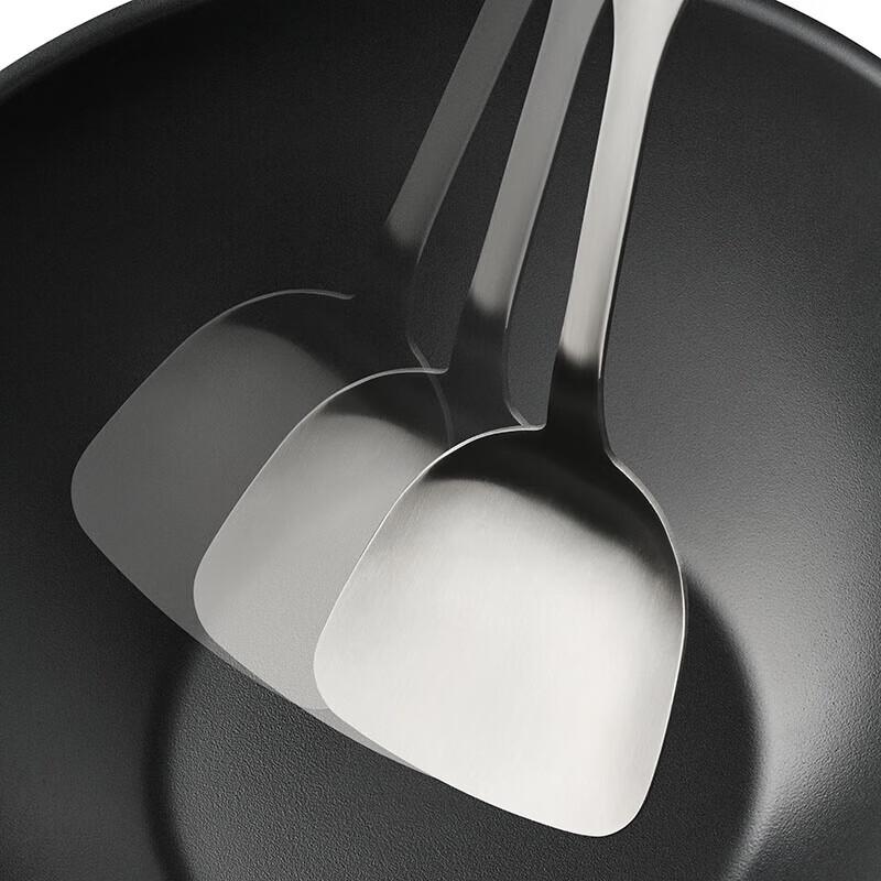 Zwilling Silver Ti Titanium Stir-Fry Pan