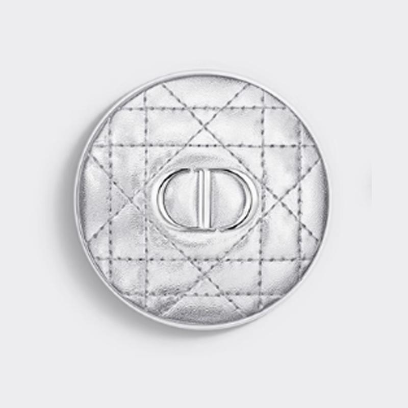 Dior Подушка Комплект из двух предметов: Ретро Серебристый Клетчатый Чехол с Воздушной Подушкой + Гелевый Стойкий Мягкий Матовый Спонж для Тональной Основы #00.5N 13г