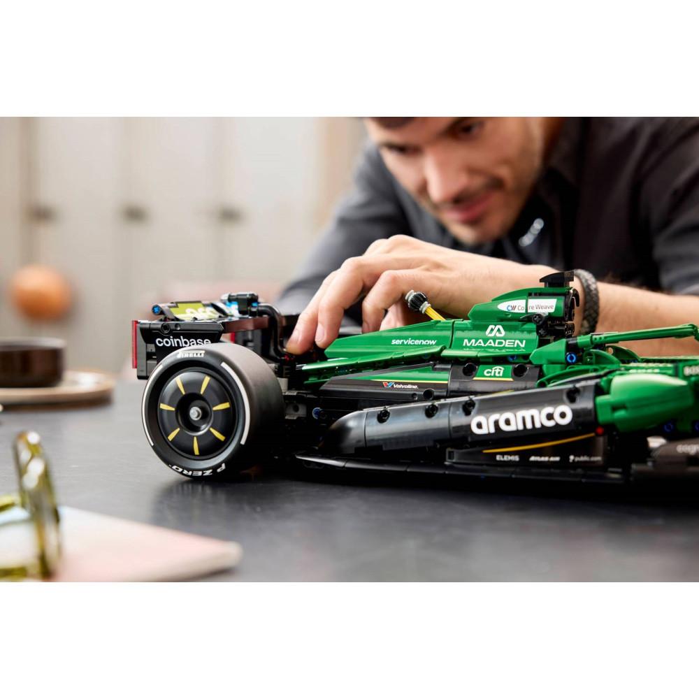 Lego Technic 42240 - Aston Martin Aramco Amr25 F1 Car