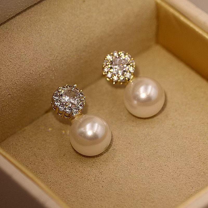 Изысканные корейские серьги-гвоздики с цветами из страз и бусин