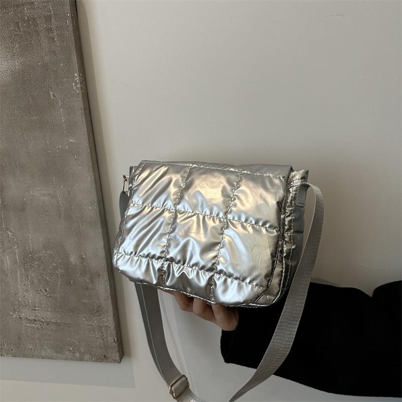 Yogodlns Women Elegant Quilted Shoulder Bags Cloud Pleated Bubbles Crossbody Bag Fashion Simple Solid Color Commute Shopping Bags