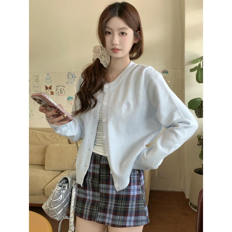 Светло-голубой кардиган из вышитого трикотажа, омолаживающий, однобортный, куртка-свитер, женский, осенний, мягкий, восковой дизайн, топ