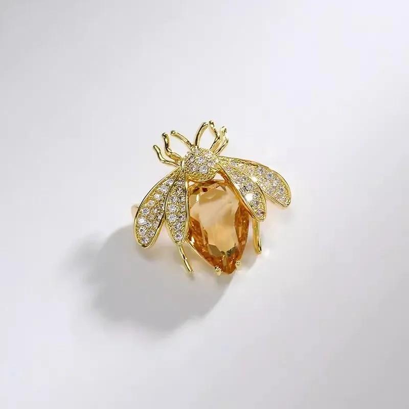 Bee Brooch Fashion Retro Brooch High-end Accessories Jewelry Pin Brooch