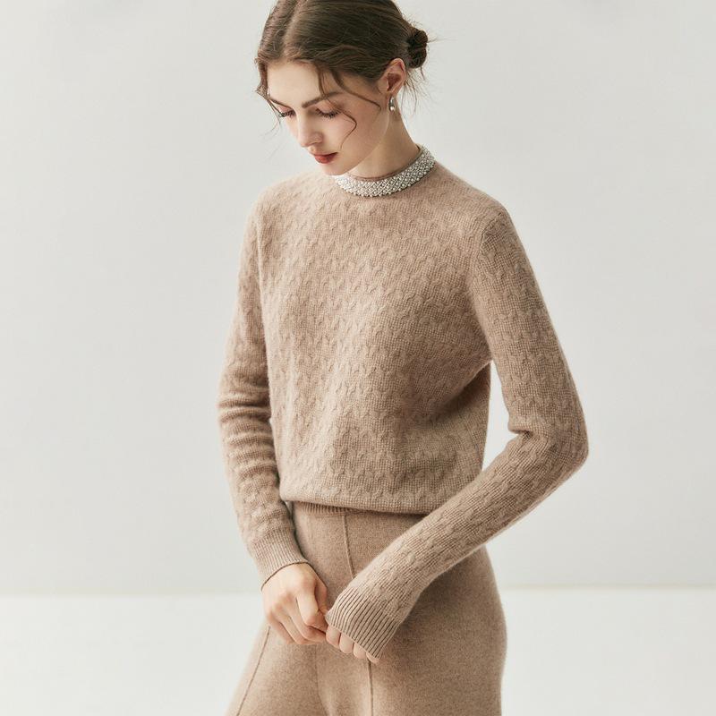 2025 Autumn/Winter Women's Cashmere Knit Top with Handmade Pearl Collar and Fluffy Fleece