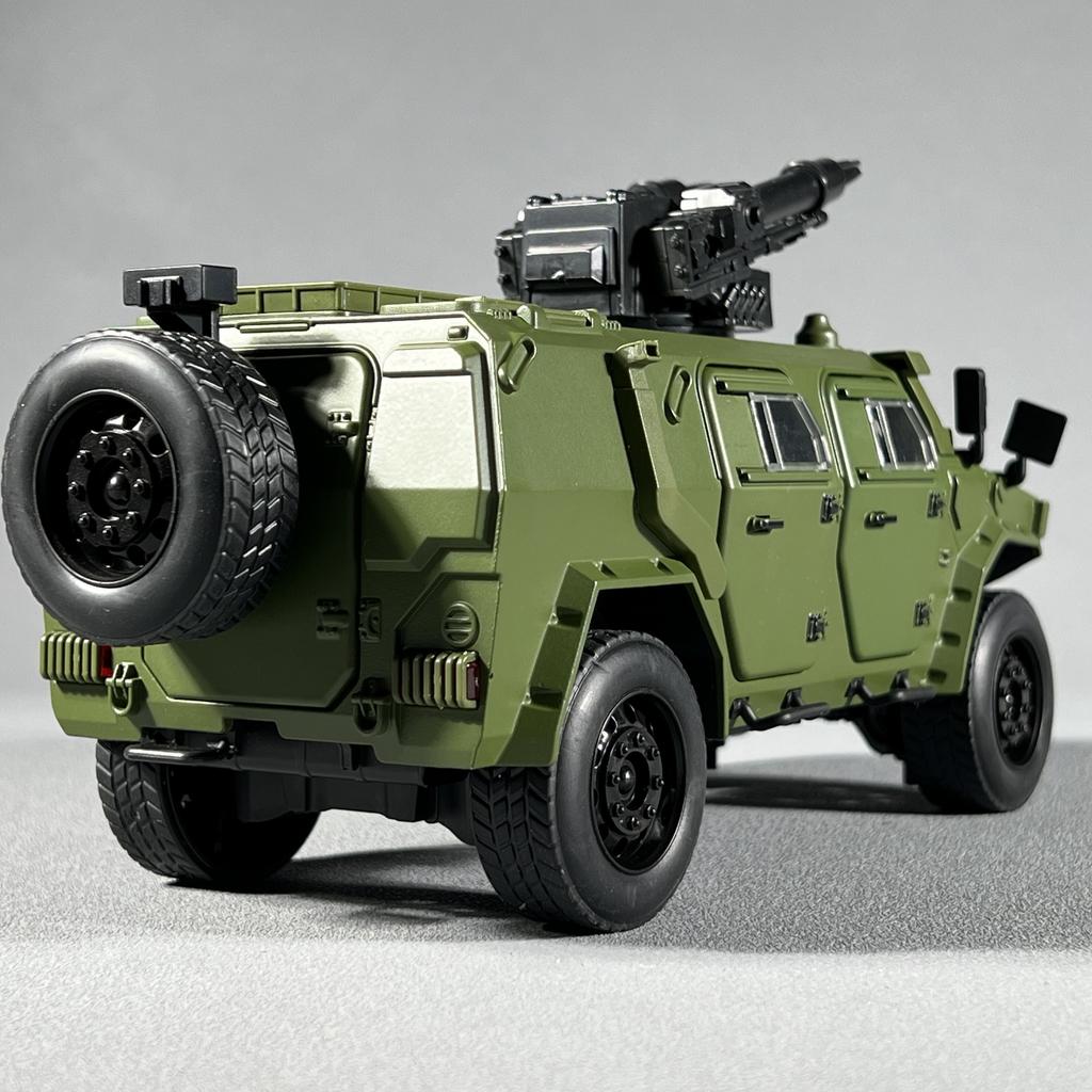 1:20 Броневик Взрывозащищенный Автомобиль Сплав Литье Под Давлением Модель Машины Звук и Свет Оттяжка Коллекция Хобби Праздник Мальчик