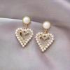 Zirconia Heart Love Earrings Female Light Luxury Design Silver Pin Comfortable Elegant Earrings