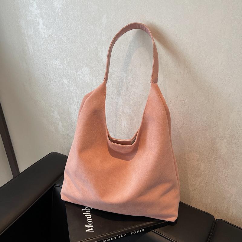 Retro Large-capacity Commuter Tote Bag Women's New Autumn and Winter Versatile Casual Shoulder Armpit Bag