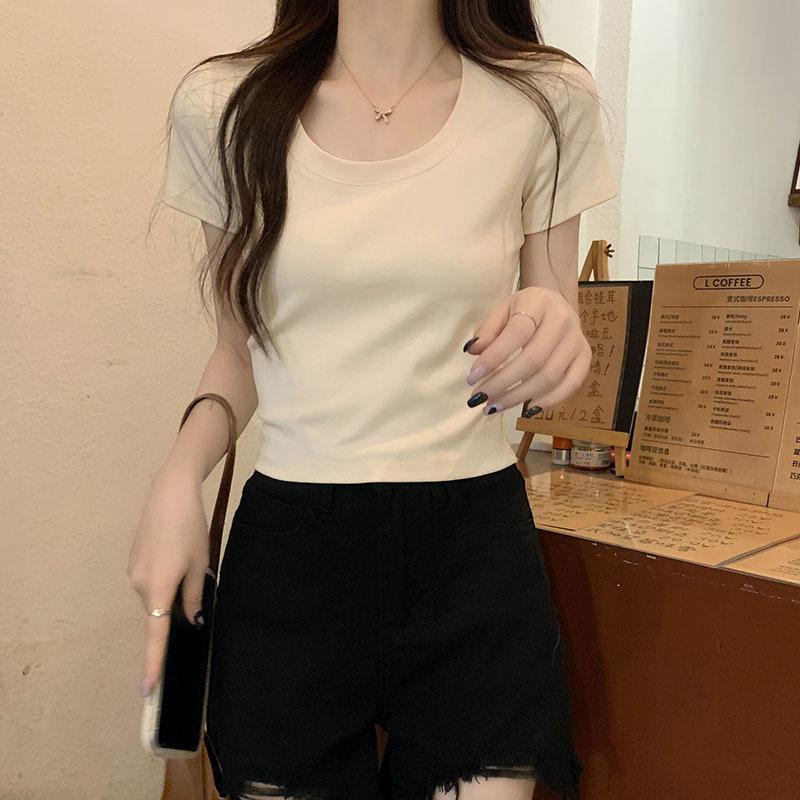 Белый облегающий топ с круглым вырезом, женская летняя популярная суперпопулярная универсальная футболка с правым плечом, короткий фасон, облегающая, эластичная, с коротким рукавом