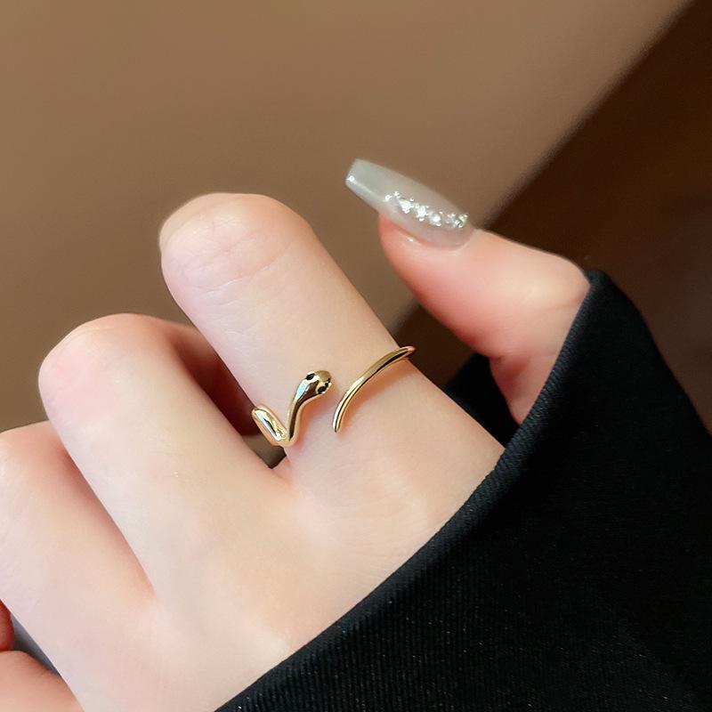 Luxury Zircon Sparkling Diamond Spirit Serpentine Ring Silver Open Ring High Quality Texture Simple and Versatile Trendy Cool Handmade for Women