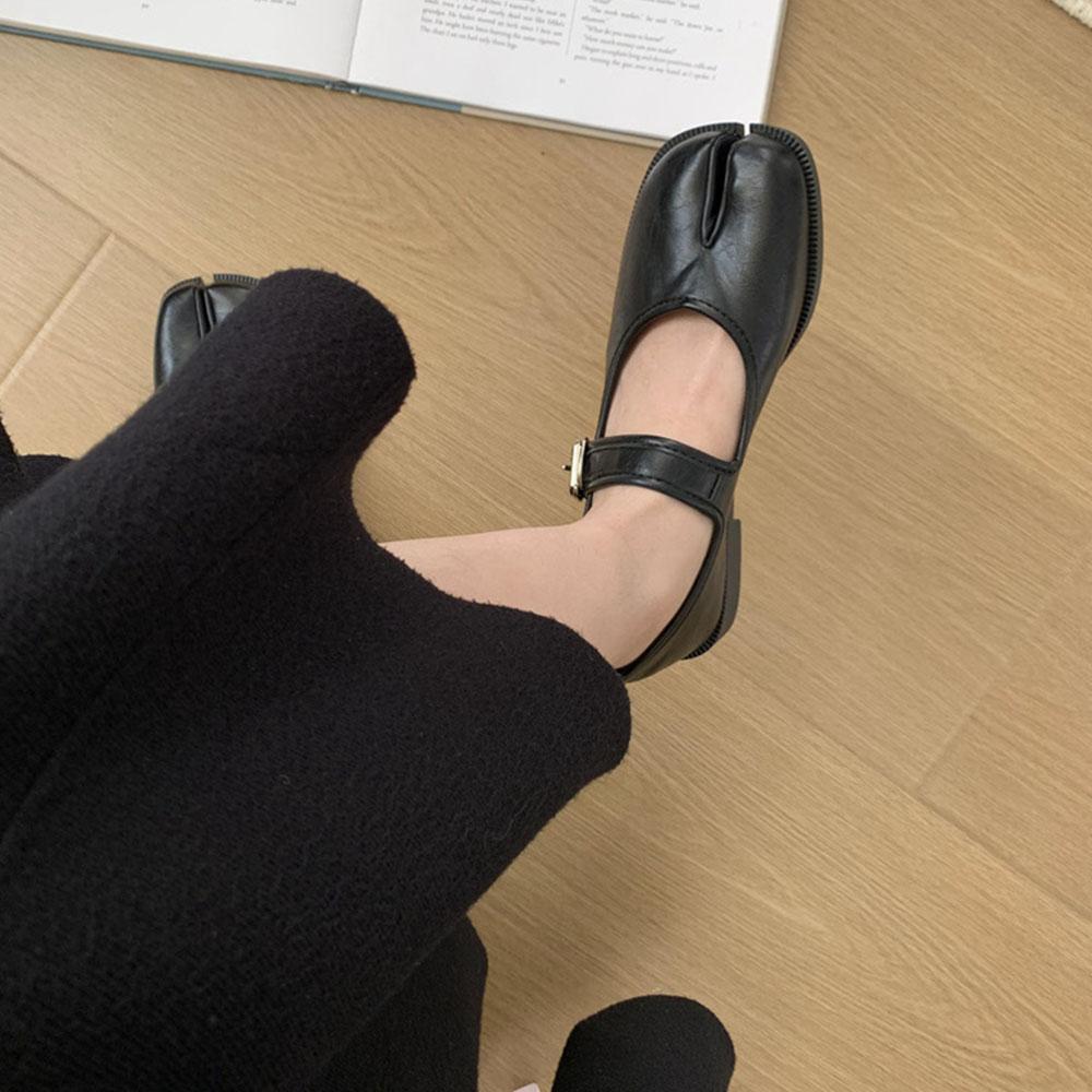 Туфли Мэри Джейн с раздельным носком для женщин Туфли-таби на квадратном каблуке Лоферы Весна-Лето Мягкие женские туфли-лодочки из кожи