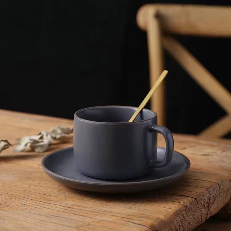 Модная простая кофейная чашка в скандинавском стиле, набор из двух предметов, керамическая чашка, чашка для воды, цветочная чашка для чая, чашка для молока