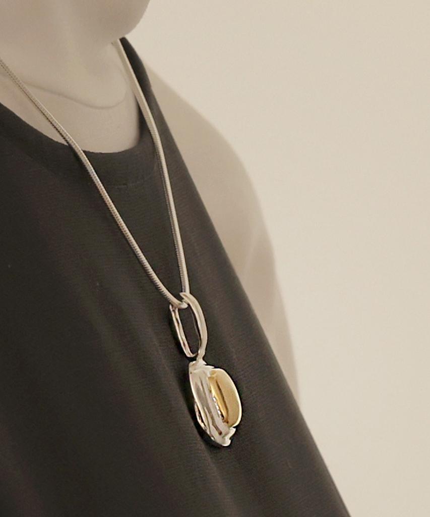 Reindeer Eclat Necklace 06