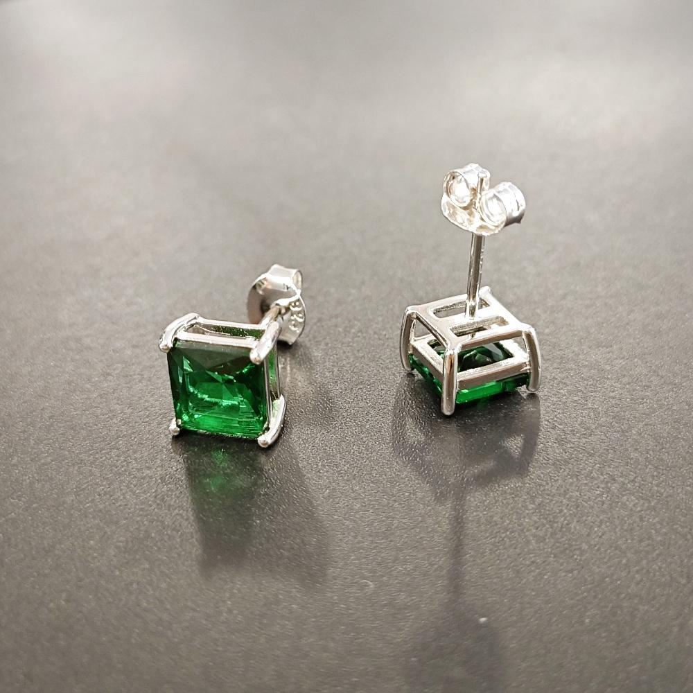 Квадратные серьги-гвоздики из серебра 925 пробы с синим, красным и зеленым цветом и фианитами