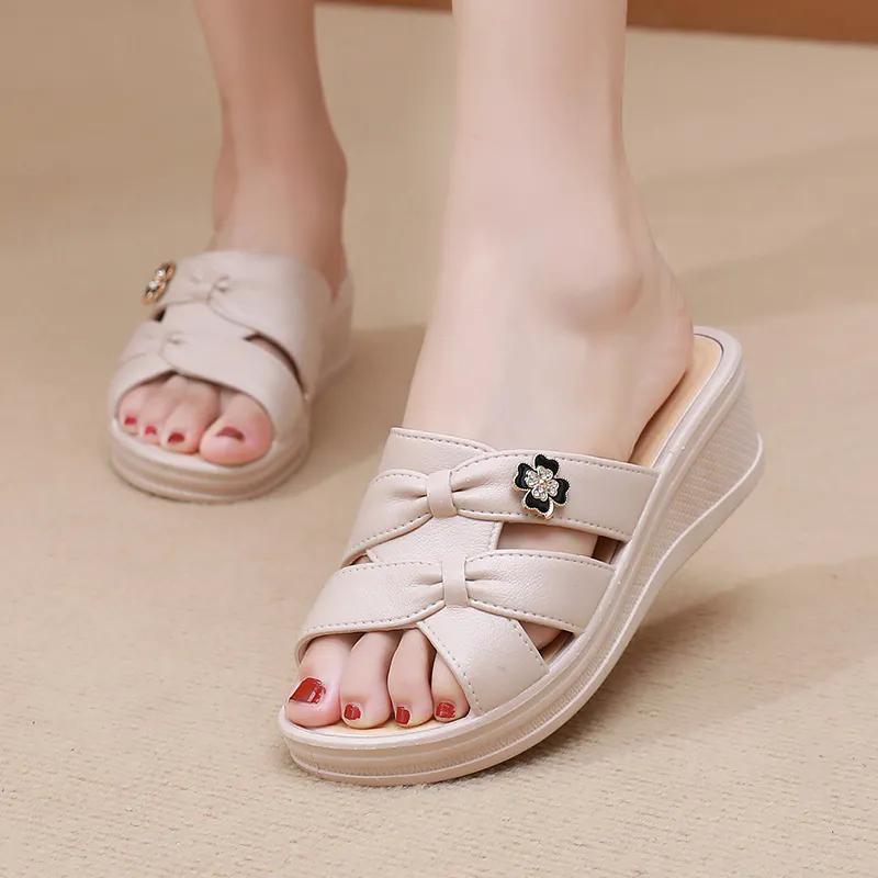 WTEMPO Женские однотонные повседневные босоножки на танкетке с открытым носком, большие размеры, нескользящие, толстые, каблуки, универсальные, мягкие тапочки