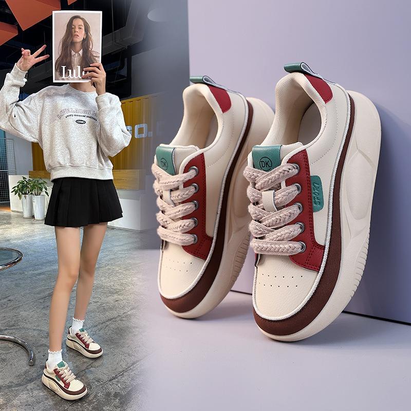 New Autumn New Women's Versatile Casual Sports Shoes Thick Bottom White Shoes Lightweight Bean Trendy Ins Style Flats