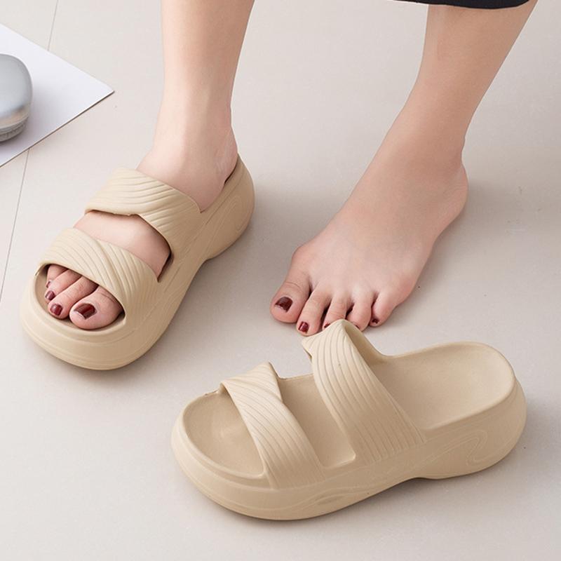 Fashion Lightweight Eva Platform Slippers for Women 2025 Summer Non Slip Beach Sandals Woman Solid Color Thick Soft Sole Pillow Slides