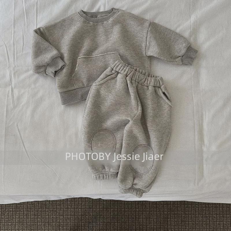 Детский зимний флисовый костюм-двойка в корейском стиле: Стильный лоскутный свитер и повседневные брюки