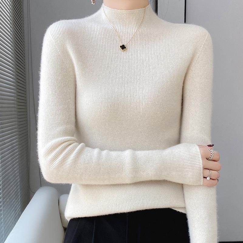 Women's Seamless Pure Wool Base Layer Sweater, Slim-Fit Half-High Neck, Versatile and Trendy.