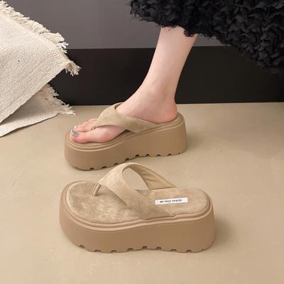 Модные тапочки на танкетке для улицы, женские летние шлепанцы на толстой подошве для улицы, с высокой талией, для пляжного отдыха на море, замша
