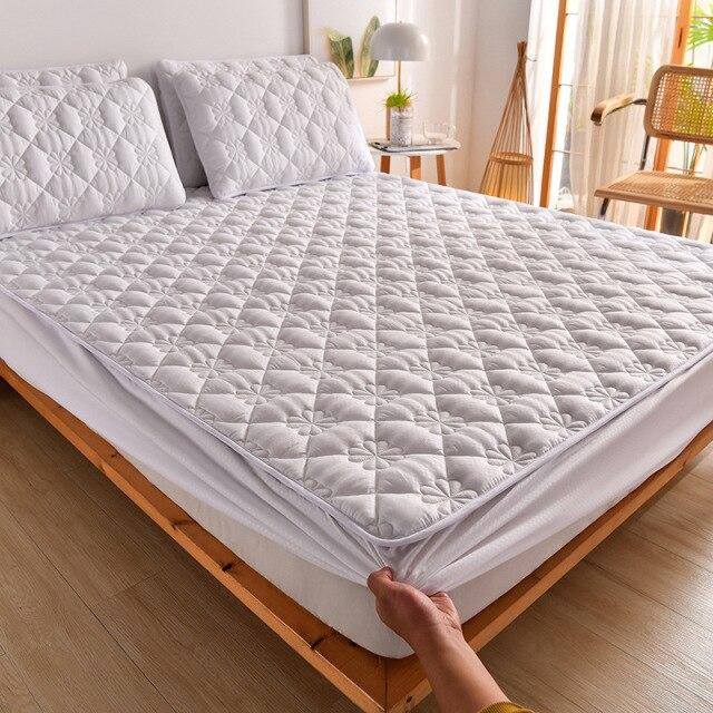 Quilted Bedspread Mattress Cover Printed Non Slip Mattress Protector Dust Cover Bedding Essentials