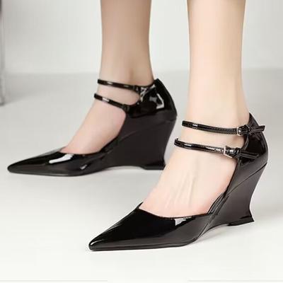 Женские модные босоножки на танкетке с пряжкой на высоком каблуке, сексуальные босоножки с острым носком из искусственной кожи, однотонные туфли для вечеринок 35-40