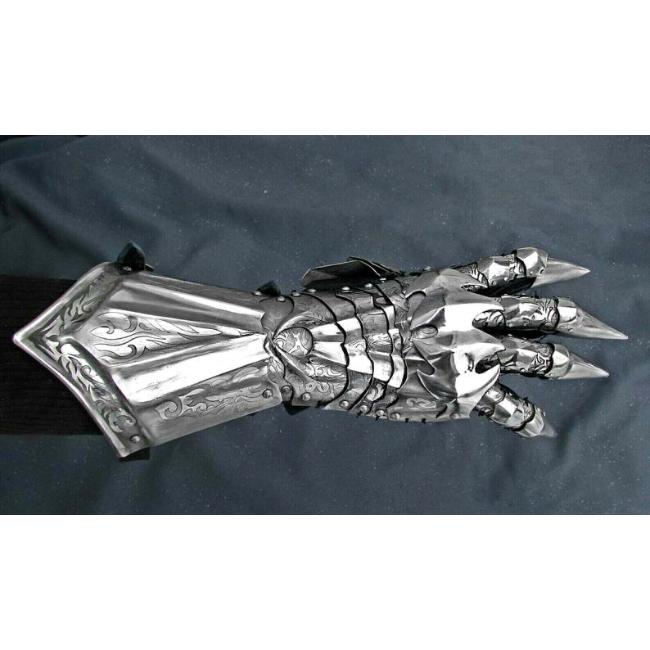 2 Design Gloves Medieval Armor Steel Gauntlet Gloves Knight Crusader Gauntlet Pair Accents Glove