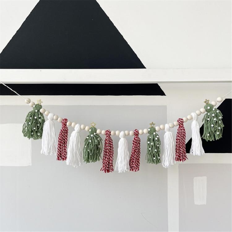 Christmas Garlands Decoration Cotton Tassels Garlands with Wood Beads Wall Hanging Bunting Banners Decors for Mantel