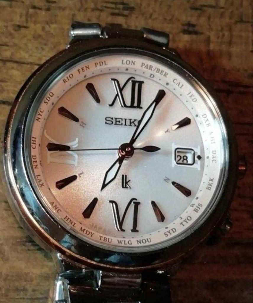 [USED] BB27 Seiko Lukia Radio-Controlled Solar Watch with Date Display and Anti-Magnetic Function, Sapphire Crystal