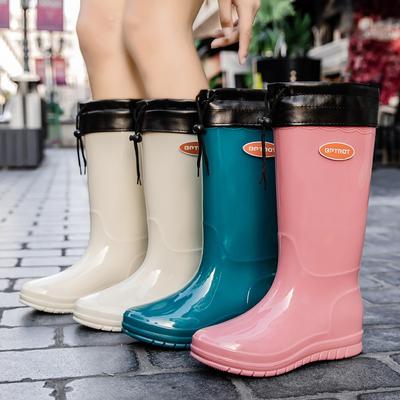 Полусапоги женские новые нескользящие водные ботинки с высоким голенищем, в комплекте с бархатными модными резиновыми ботинками