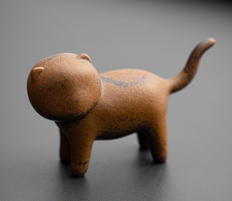 Sauce glaze coarse pottery tea pet creative golden toad tea tray ornament can raise tea art tea play faceless cat tea ceremony