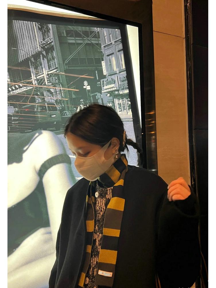 2024 Striped Color-Match Knit Scarf: Versatile, Stylish Accessory for Men & Women