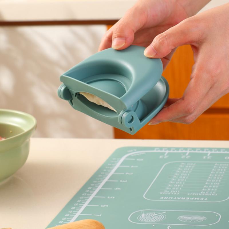 Multifunctional Dumpling Machine Mold Handy Kitchen Gadget for Effortless Pastry Baking