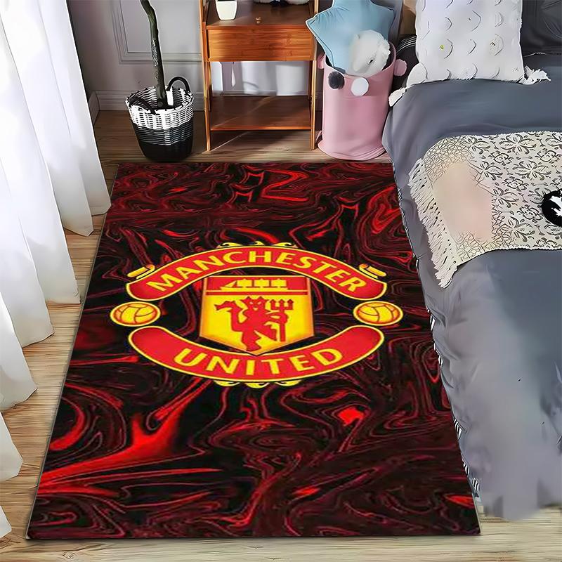Напольный коврик с дизайном Manchester United, подходит в качестве противоскользящего коврика для гостиной или спальни у дивана